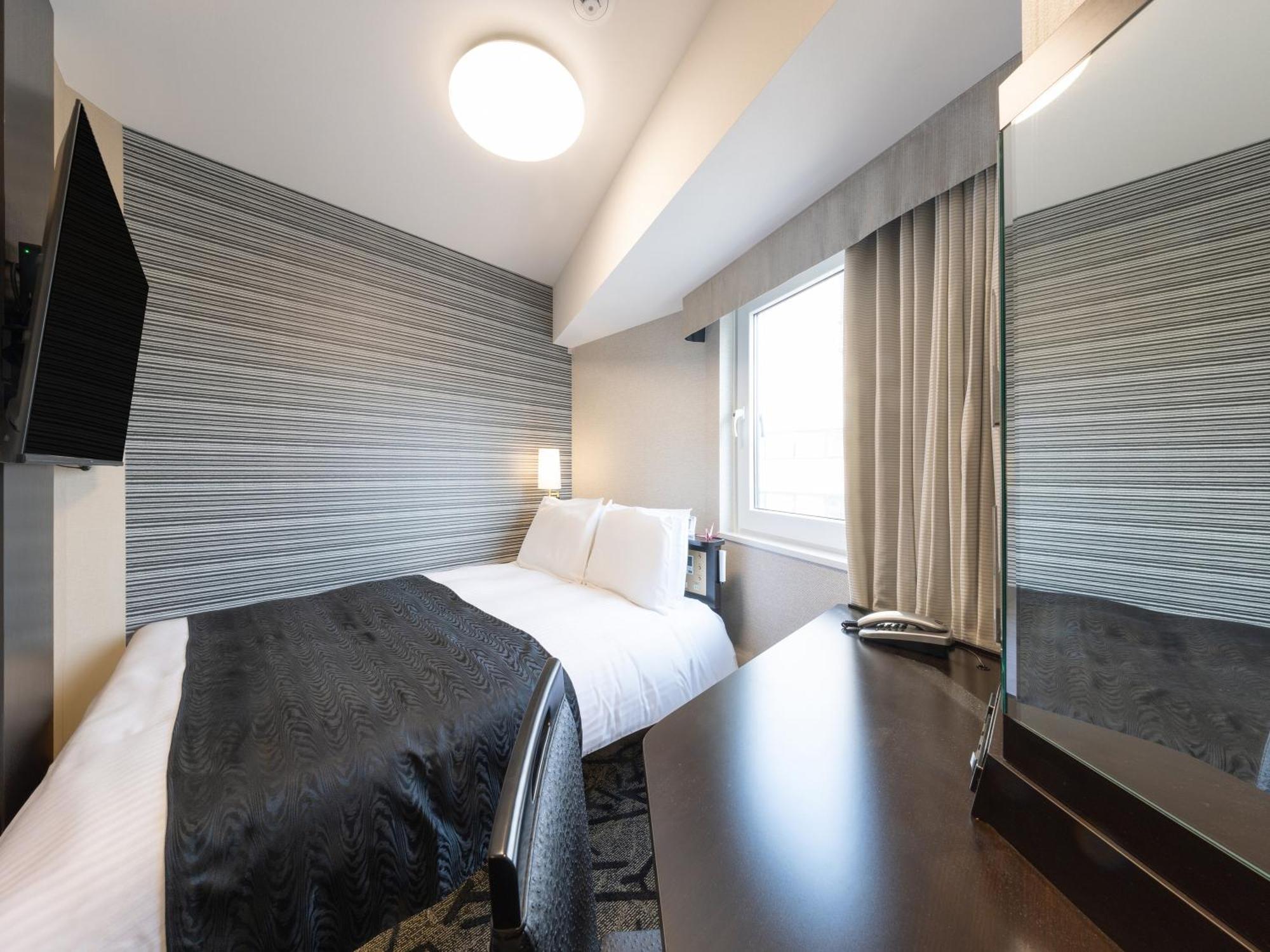Apa Hotel Shibuya Dogenzakaue Tokyo Exterior photo
